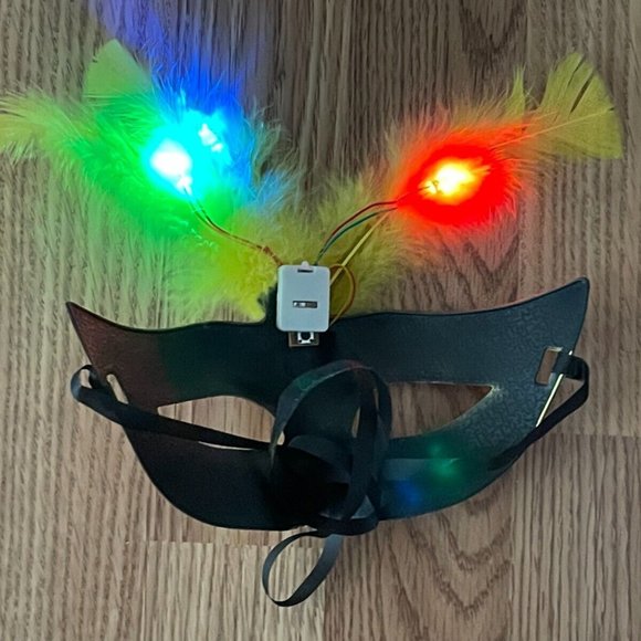 Eye Mask Yellow Faux Feather Mask Masquerade Light Up Mask Women Mask - Picture 9 of 10